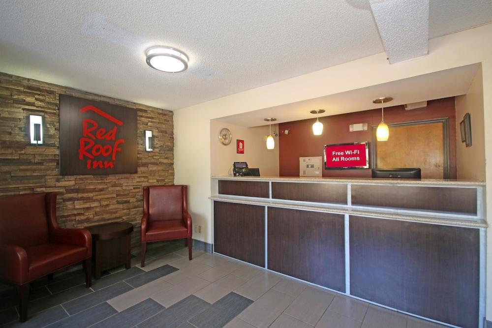 斯帕坦堡红屋顶酒店 外观 照片